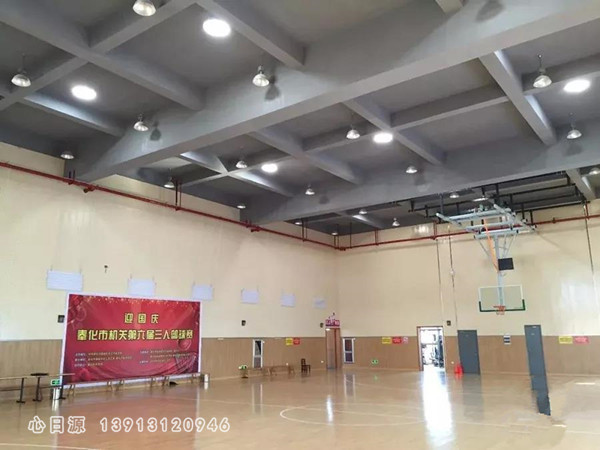 索樂圖采光照明系統(tǒng)應(yīng)用于體育館